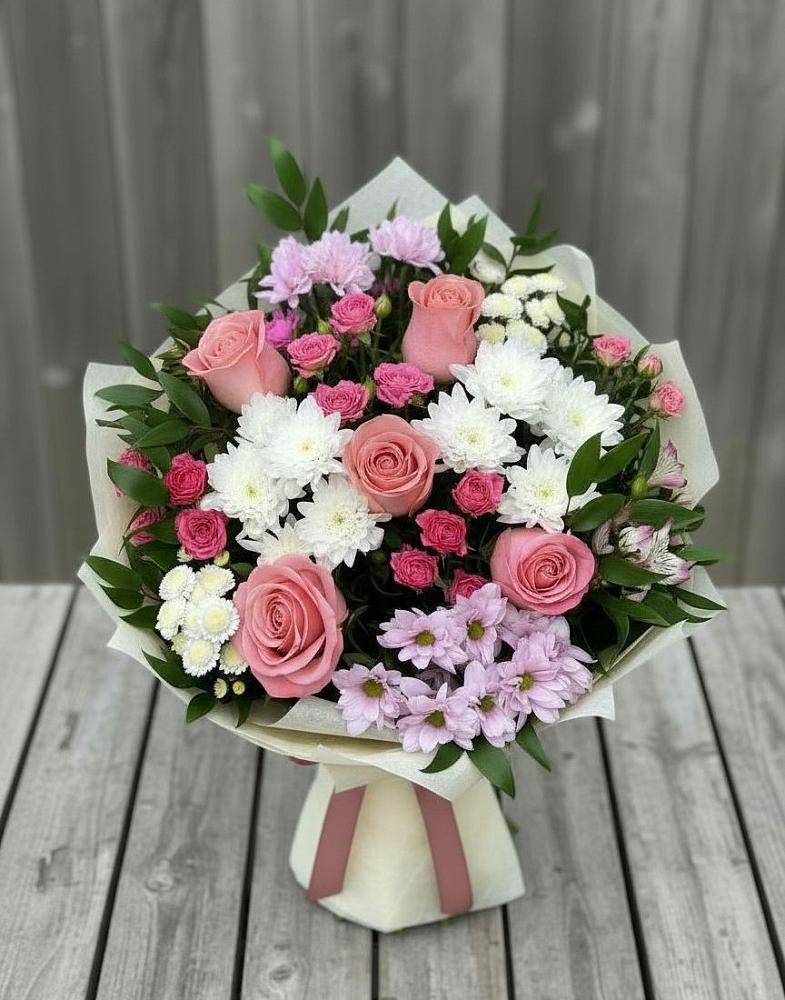 Букет цветов из: Альстромерии, Гвоздики, Розы и Хризантемы в Вознесенской Краснодарского края