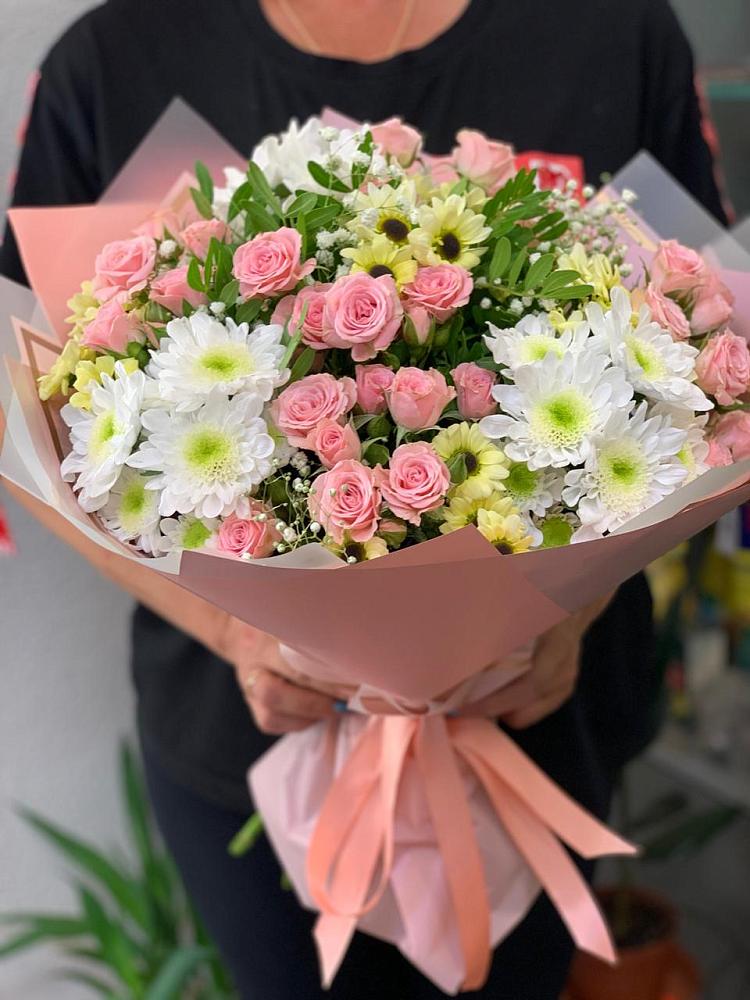 Букет цветов из: Розы и Хризантемы в Вознесенской Краснодарского края