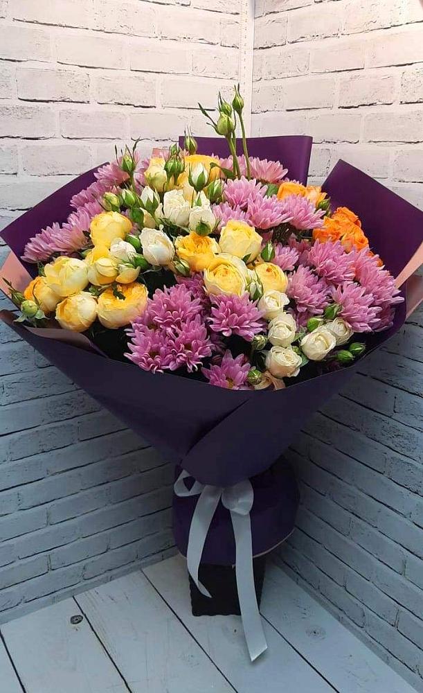 Букет цветов из: Хризантемы и Розы в Вознесенской Краснодарского края