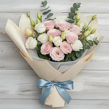 Букет цветов из:  Лизиантусы в Вознесенской Краснодарского края