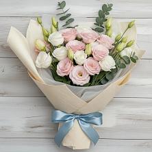 Букет цветов из:  Лизиантусы в Вознесенской Краснодарского края