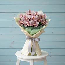 Букет цветов из:  Орхидеи и Розы в Вознесенской Краснодарского края