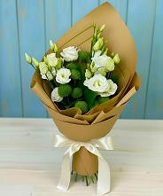 Букет цветов из:  Хризантемы и Лизиантусы #REPLACE_PRED# Вознесенской Краснодарского края