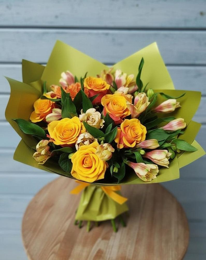 Букет цветов из: Альстромерии и Розы в Вознесенской Краснодарского края