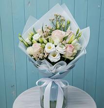 Букет цветов из:  Розы и Лизиантусы в Вознесенской Краснодарского края