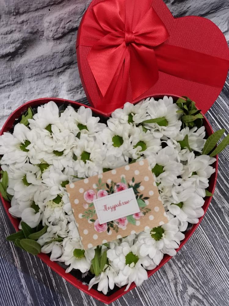 Цветочная композиция из Хризантемы в виде сердца в Вознесенской Краснодарского края