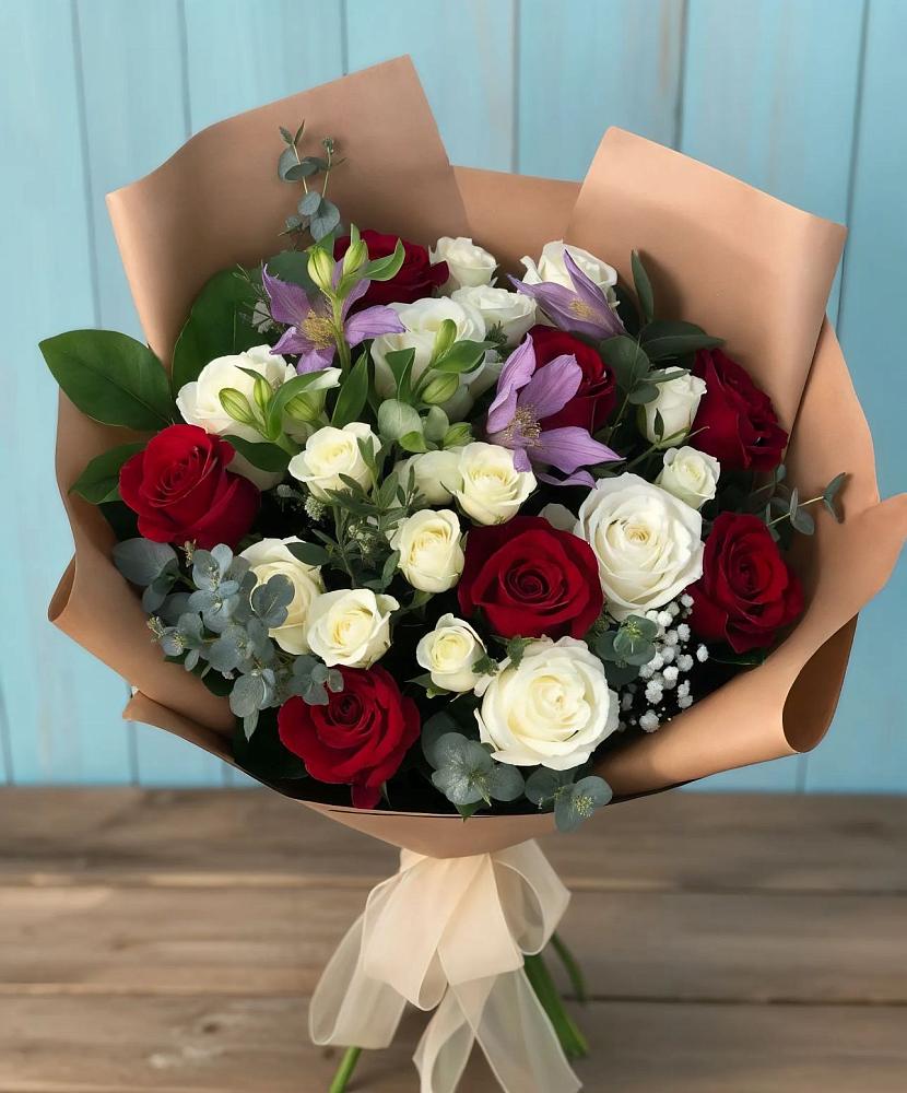 Букет цветов из: Розы и Альстромерии в Вознесенской Краснодарского края