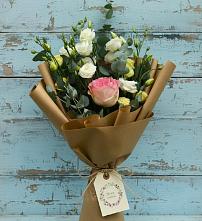 Букет цветов из:  Розы и Лизиантусы в Вознесенской Краснодарского края