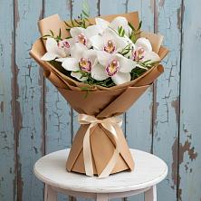Букет цветов из:  Орхидеи и Розы в Вознесенской Краснодарского края